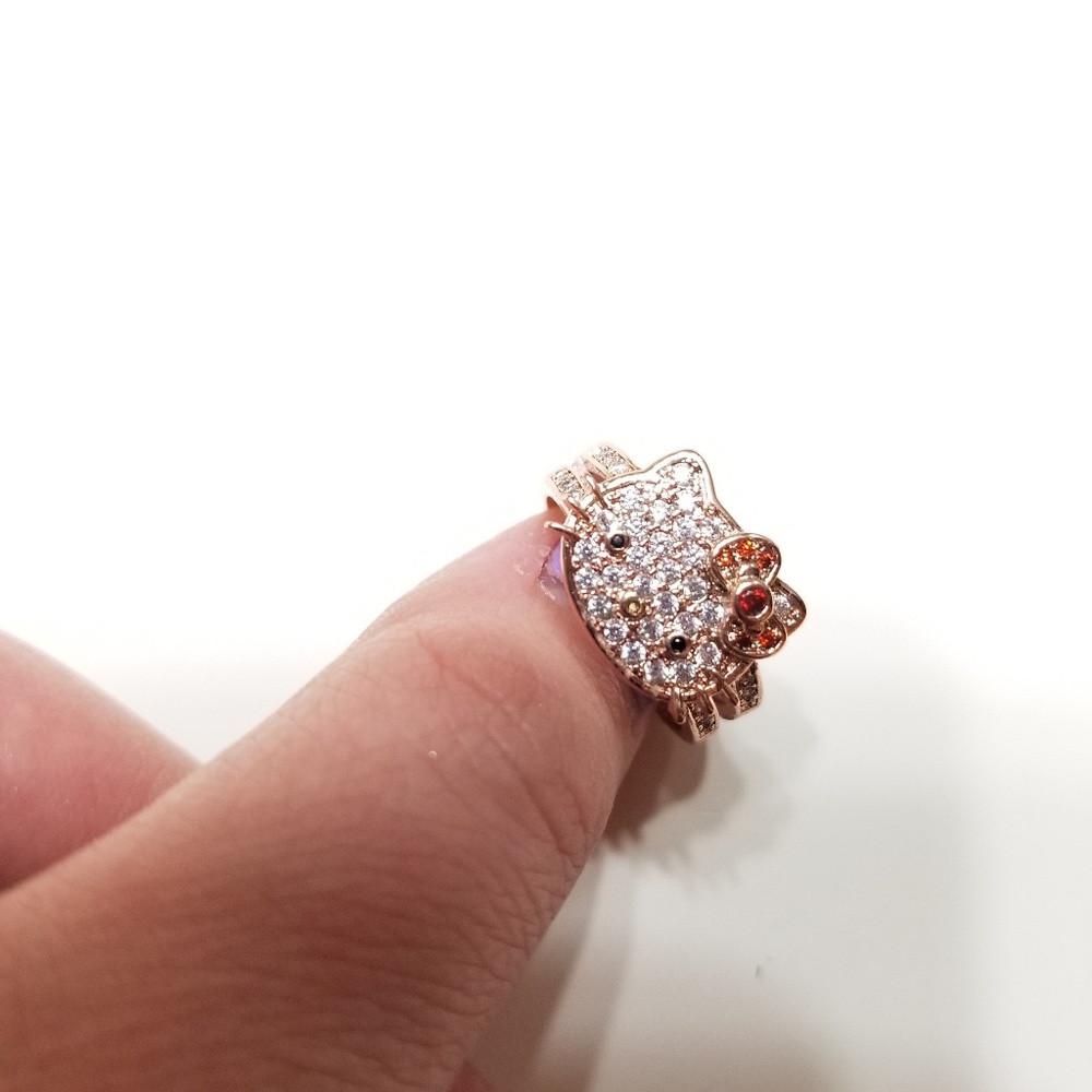 Hello Kitty ring